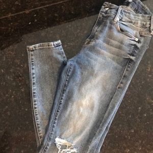 “Good Legs” slightly used Skinny destructed Jeans